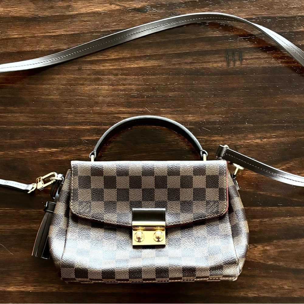 Louis Vuitton Damier Ebene Croisette Crossbody with Gold Hardware - Picture 2 of 15
